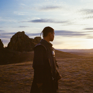 二次元美女大雷壁纸
